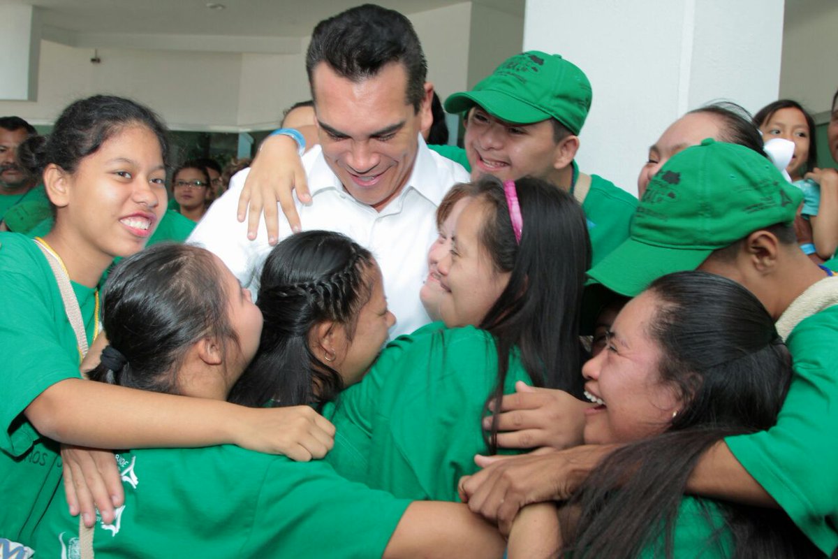 alitomorenoc's tweet photo. Un gusto saludar a los participantes del Encuentro Cultural de Niños y Jóvenes con Discapacidad de la zona sur. https://t.co/iroy4tt3oh