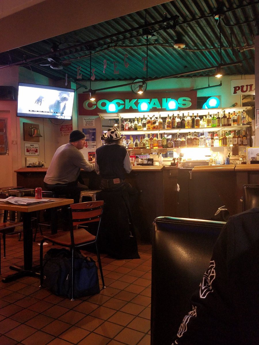 Jordan Bunniie on X: All day breakfast diner with a bar, serving those  guys beer at 7am. Yep. Seattle t.coBohzpjQXyn  X