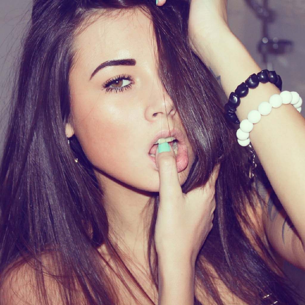 yalangoch qizlar qiz dostlari lezbiyenler xususiy Xojayin qul yalab