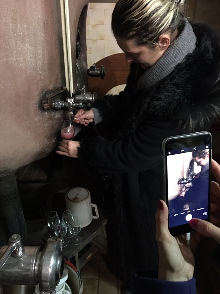 Nel regno della Vernaccia, siamo a #Serrapetrona la degna conclusione di #5borghidascoprire