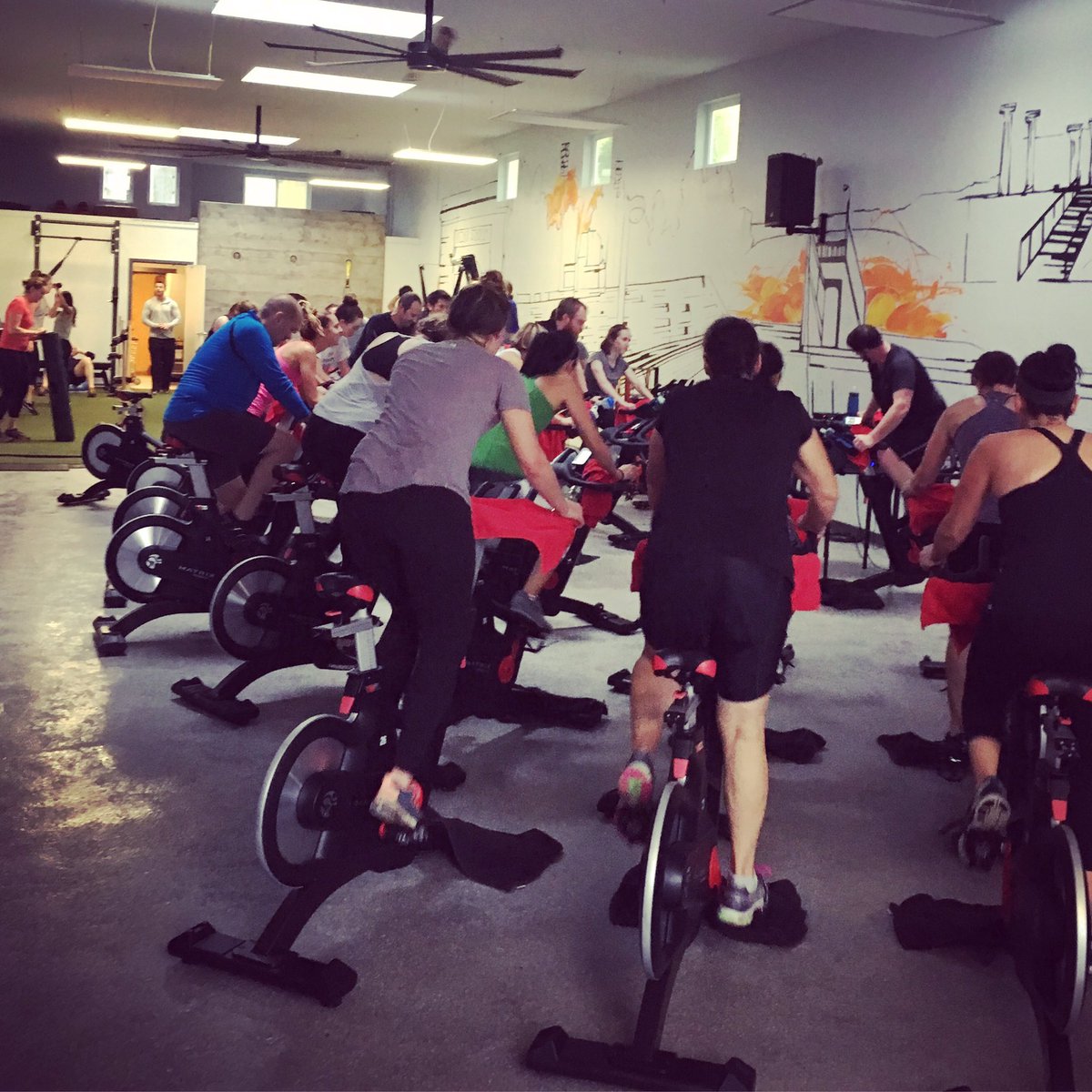 lavation_studio's tweet photo. Way to go Saturday 9am crew! #morningmotivation #weekendworkout #cycling #hiit #cardio https://t.co/QiNtWwitgR