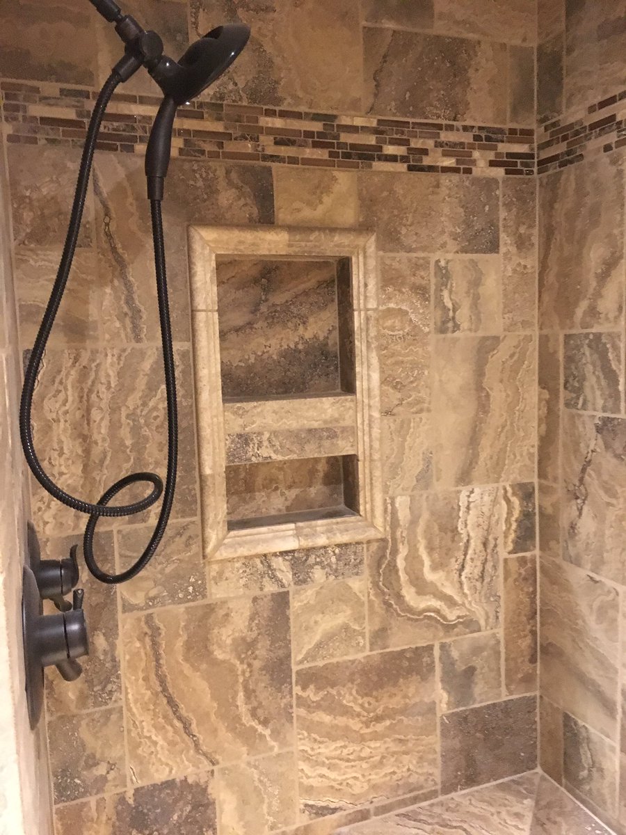 S_RFlooring's tweet photo. Shower finished. Thanks #Daltile for the CR-17. https://t.co/LabaqkYLHx