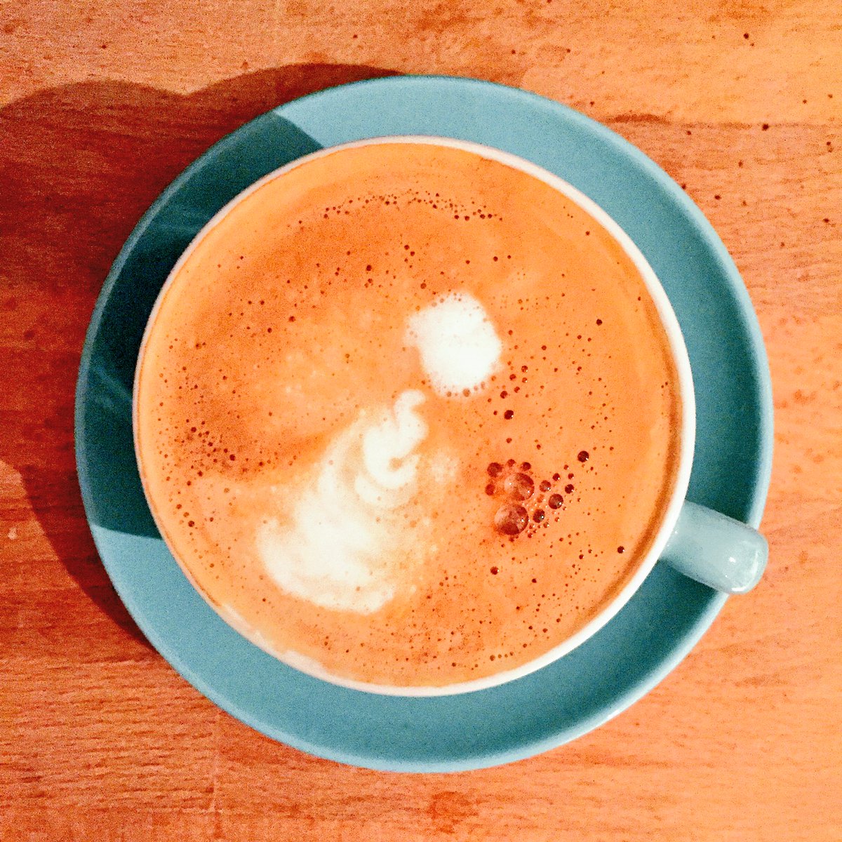 CJGibson_'s tweet photo. Cappuccino, doesn't look great yet but getting better. Still tastes good though #inkercups #coffeetastic ☕️ https://t.co/t0wHpniczO