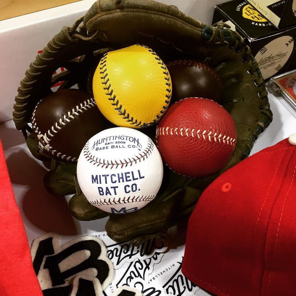 MitchellBatCo's tweet photo. Lots of great stocking stuffers for sale at our #PorterFlea booth and online at https://t.co/WrglKHrdKN. #PFHoliday16 https://t.co/ZxxuuxtiTX