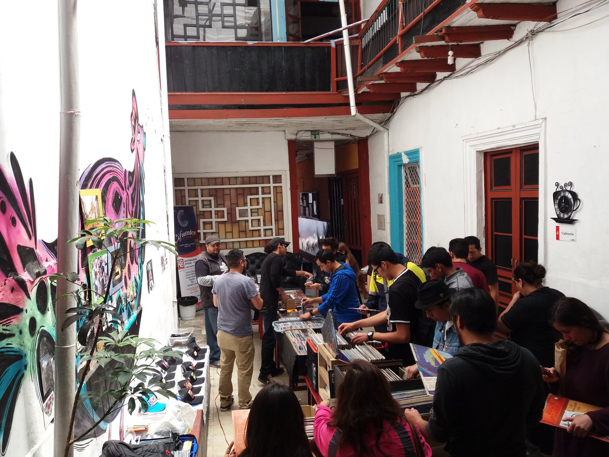MiletoEc's tweet photo. ¡¡ATENT@S!! hoy en SONO #Cuenca el Garage de la @republica_urban con los CDS, Vinilos y más de tus bandas favoritas, CAER. https://t.co/FAR2WBDMY8