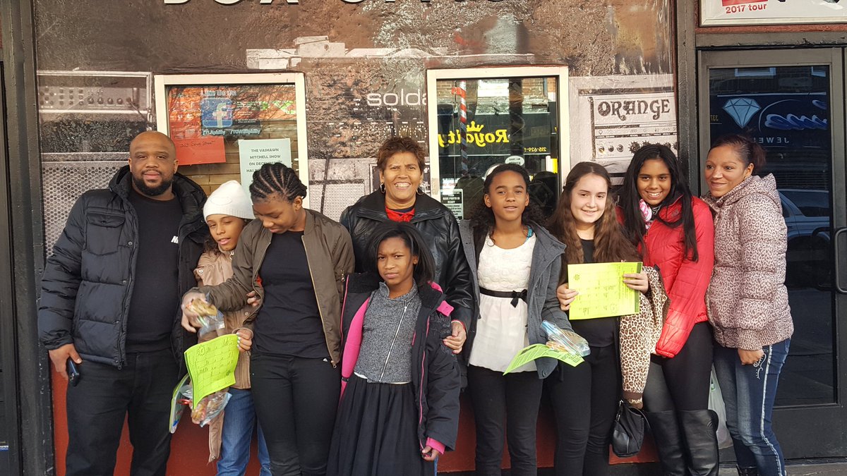 Sharpmidschool's tweet photo. Some of our beautiful #choir with Principal Ruiz after #performing @TLAPhilly @HCSharpSchool @CamdenSchools #songbirds https://t.co/D5VMImzpm9