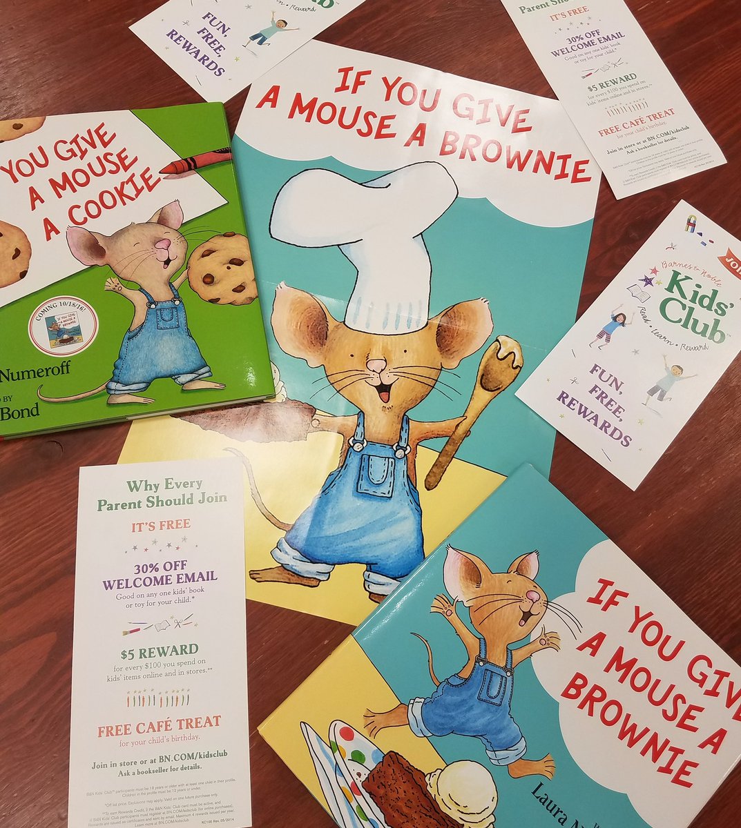 #Today @ 11am @ #BNStorytime, we'll #read @LauraNumeroff's #classic #IfYouGiveaMouseaCookie & her #newbook #IfYouGiveaMouseaBrownie! #bnkids