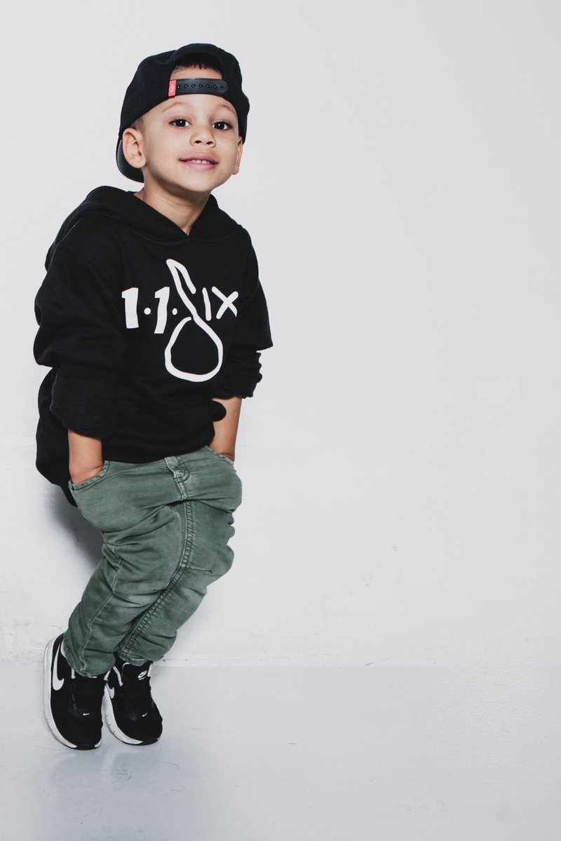 reachrecords's tweet photo. The kiddos are excited. The new 116 Youth Red Label is now available: https://t.co/c02s5S0OEl https://t.co/2klLrj8evP