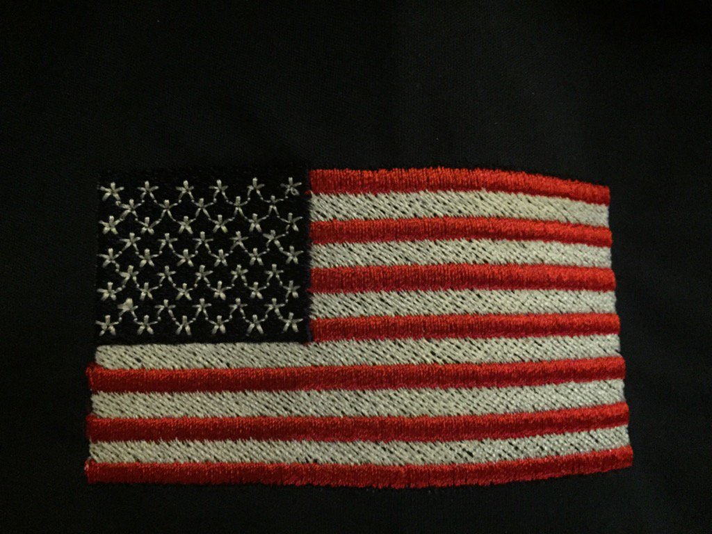 ARMY NAVY FOOTBALL GAME TODAY -- GOD BLESS THE USA FOR ALL OUR SERVICE MEN AND WOMEN!!! THEY ARE SIMPLY THE BEST 🇺🇸👍 https://t.co/XbDWF84dX5