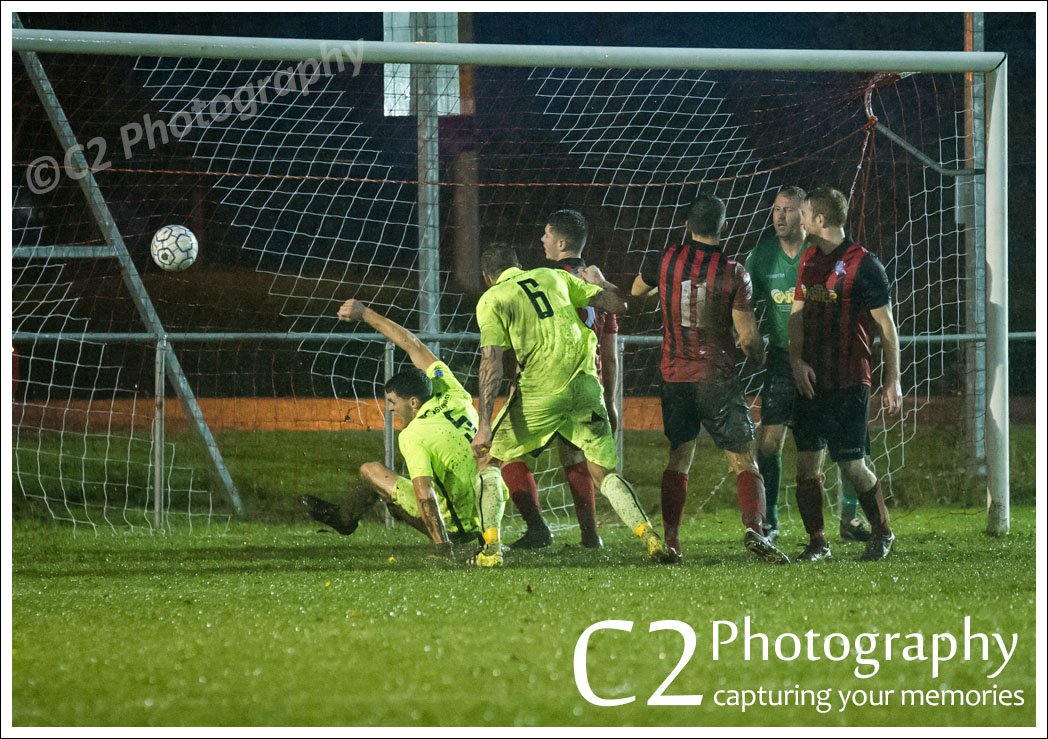ColinC2Photos's tweet photo. @LiamFerdi_ hat-trick and a great double from @leonettild saw @Binfieldfc hit back to beat @longlevensafc 5-3 in @HellenicLeague #COYM https://t.co/p6pHjin85k