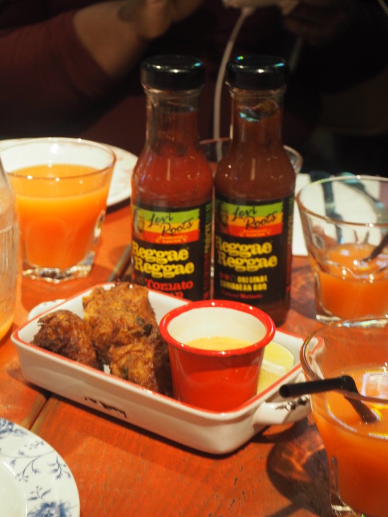 CaribbeanAndCo's tweet photo. Some of the yummy #CaribbeanFood served at @levismokehouse for #CaribbeanBloggersWeek London Meetup #CBWLDN #CBW2016 #CaribbeanSmokehouse https://t.co/UZPZtbcMoV