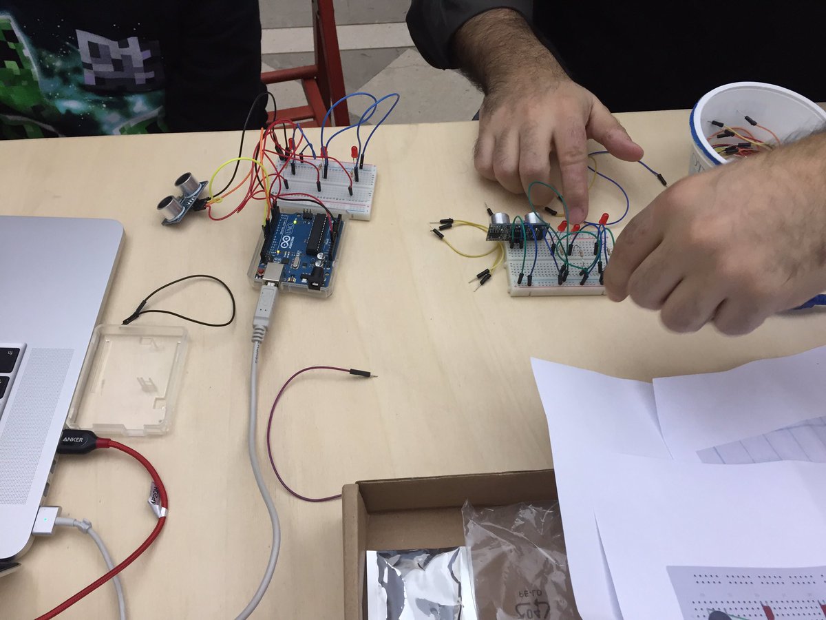 Sara_Rovinelli's tweet photo. #coderdojofvg @orianacok @giuseppe_tavera @LattugaTweet @EricMedvetTs @CoderdojoFVG https://t.co/IjSYYXHeD9