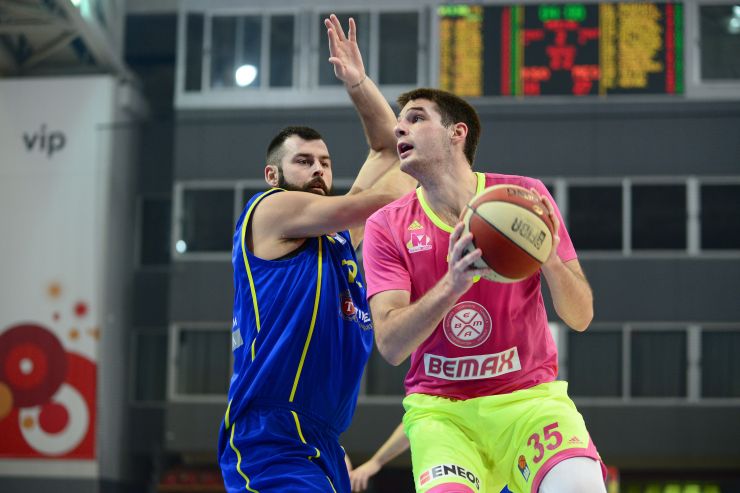 ABA_League's tweet photo. AFTER 3/4: @kk_sokoli - @KKMegaLeks 55:58.

PHOTO GALLERY: https://t.co/PI66ea0bsK 
#ABALiga #KARMEG https://t.co/5zZz562zHV