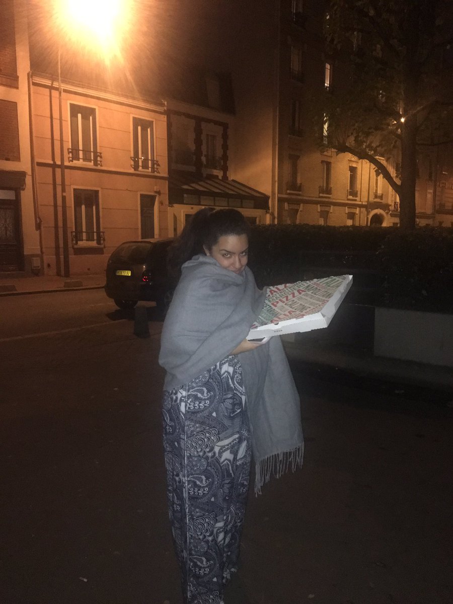 wefoundlily's tweet image. eh jsuis moooor wallay elle est folle cette fille😭😭😭😭😭❤️