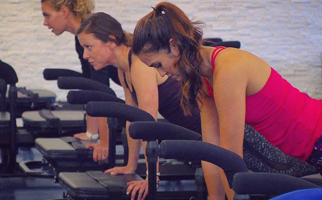 WFLAAllyson's tweet image. #LagreeFitness at @mantra_florida for this week's #GetUpGetActive 💪
Low impact, muscle-quivering,  total body condi…