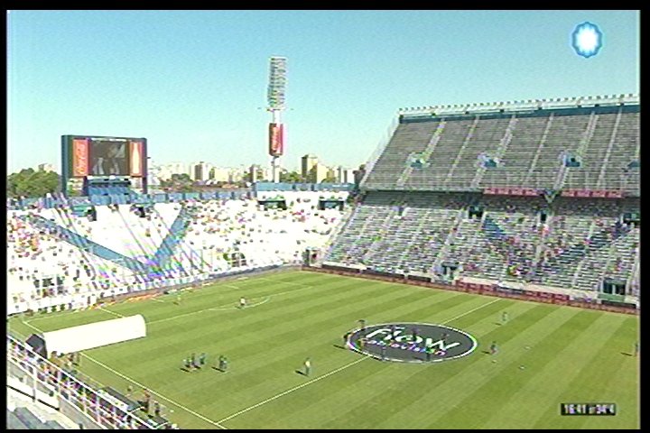 REVIENTA EL AMALFITANI | Los hinchas de #Vélez, como siempre, demuestran su grandeza. En un rato, juega ante #Rafaela #QueVuelvanLosLocales