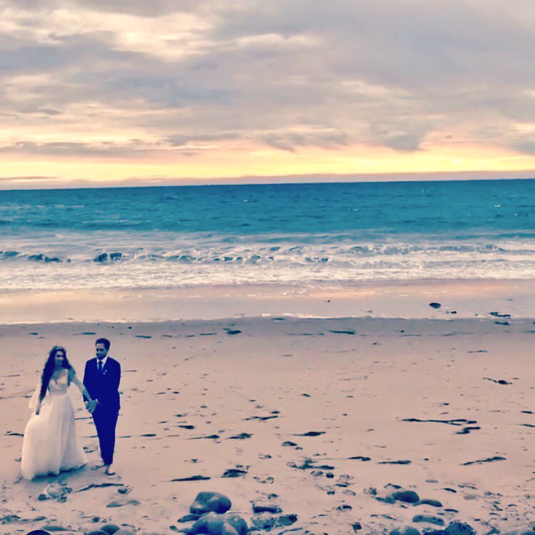pllupdatesnow's tweet photo. Oh My God!! 😭😭❤️️❤️️❤️️ 
She looks beautiful!! I'm so happy for them!! 💞💞💞💞💞💞 
#troianbellisario #patrickjadams #troick #pll #pllwedding https://t.co/poYCLTE0dJ