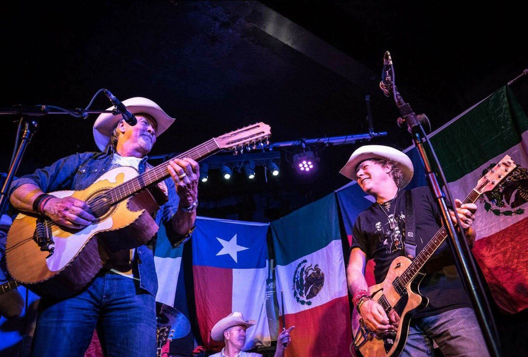 What a fun evening with <a href="/lospacaminoscom/">Los Pacaminos</a> at <a href="/twforum/">tunbridgewellsforum</a> this evening...
