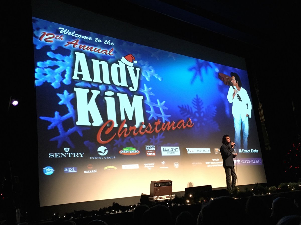 Our #AndyKimChristmas Montreal concert will start momentarily with a special video highlighting the last 12 years!