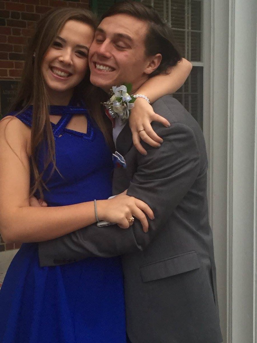 benjamin6_j's tweet photo. @abbyrosehudgins Happy Birthday lil guy #yyeah #huhey https://t.co/jURmQFaunC