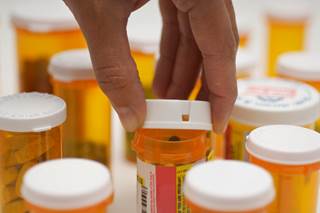 ClinicalPainAdv's tweet photo. Oldie but goodie: Non-opioid options for managing #chronicpain: #endomorphins, #spinalcordstimulation,#psychotherapy https://t.co/O7USfGV4pq https://t.co/IPmj6mXaEO