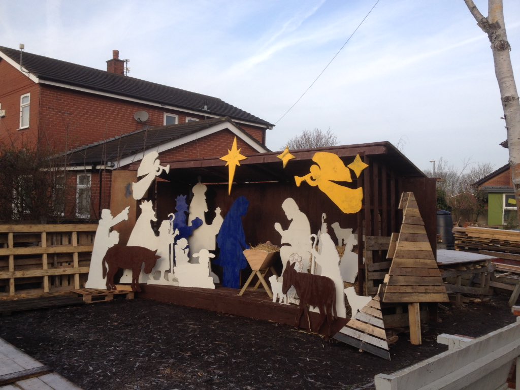 We made this <a href="/OurCofE/">OurCofE</a> x.com/mensshedmcr/st… from #reclaimedwood &amp; it help reduce #SocialIsolation: <a href="/AndreaSJones/">Andrea Jones SCP</a> <a href="/Growinthecity/">Growing in the City</a>