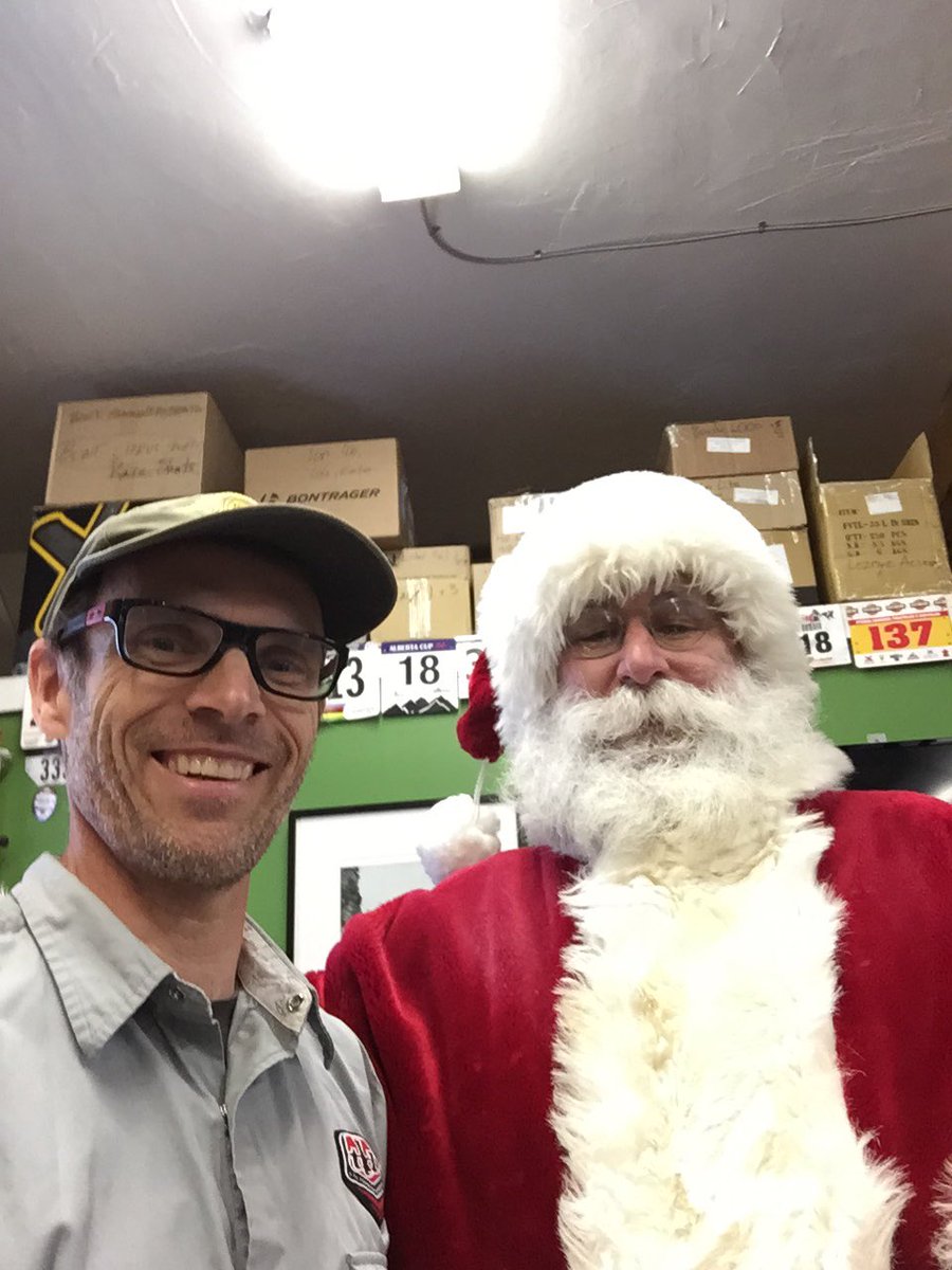 hardcorebikes's tweet photo. Santa dropped by a little early. We suggested he get a fat bike. #santacycles https://t.co/HKithf8hNp