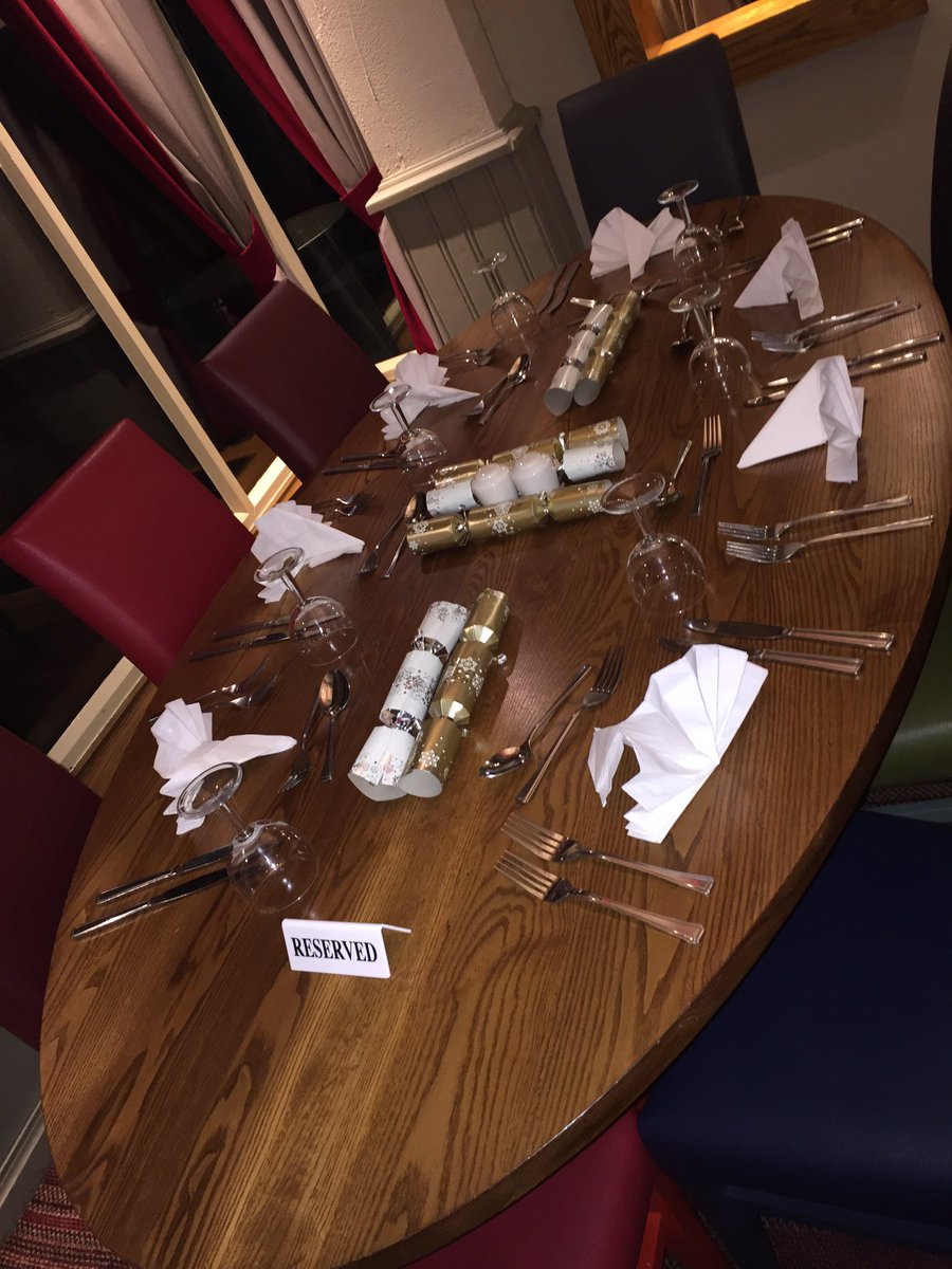 Loving all the festive bookings <a href="/SpencerGraydon/">Spencer Graydon</a> <a href="/Jimbentley10/">Jim Bentley</a> <a href="/WeAreSUGM/">WeAreSUGM</a> #teamdunelm