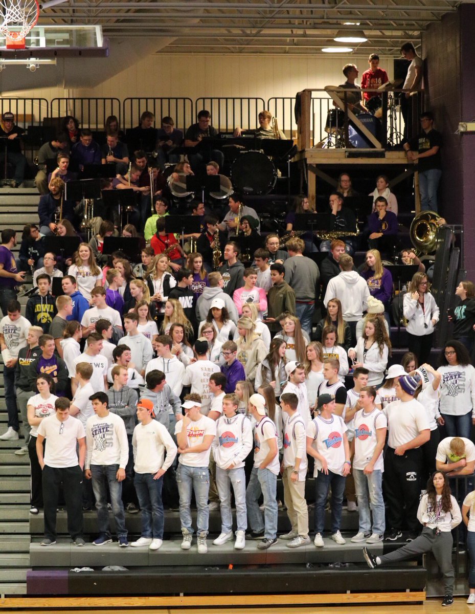 IHSSTCOUNCIL's tweet photo. #1 student section for the #1 team! https://t.co/5lH0w95WSF