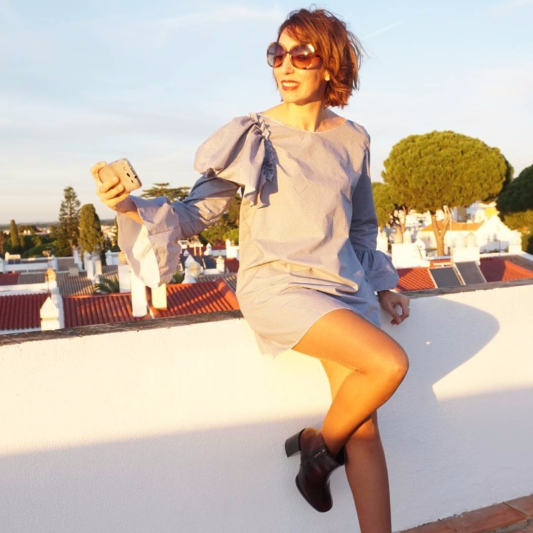 vinted's tweet photo. An #indiedesigner dress that's perfect for selfies. Styled by 'chloemalla' of #Vinted Spain https://t.co/HgID2zLMME