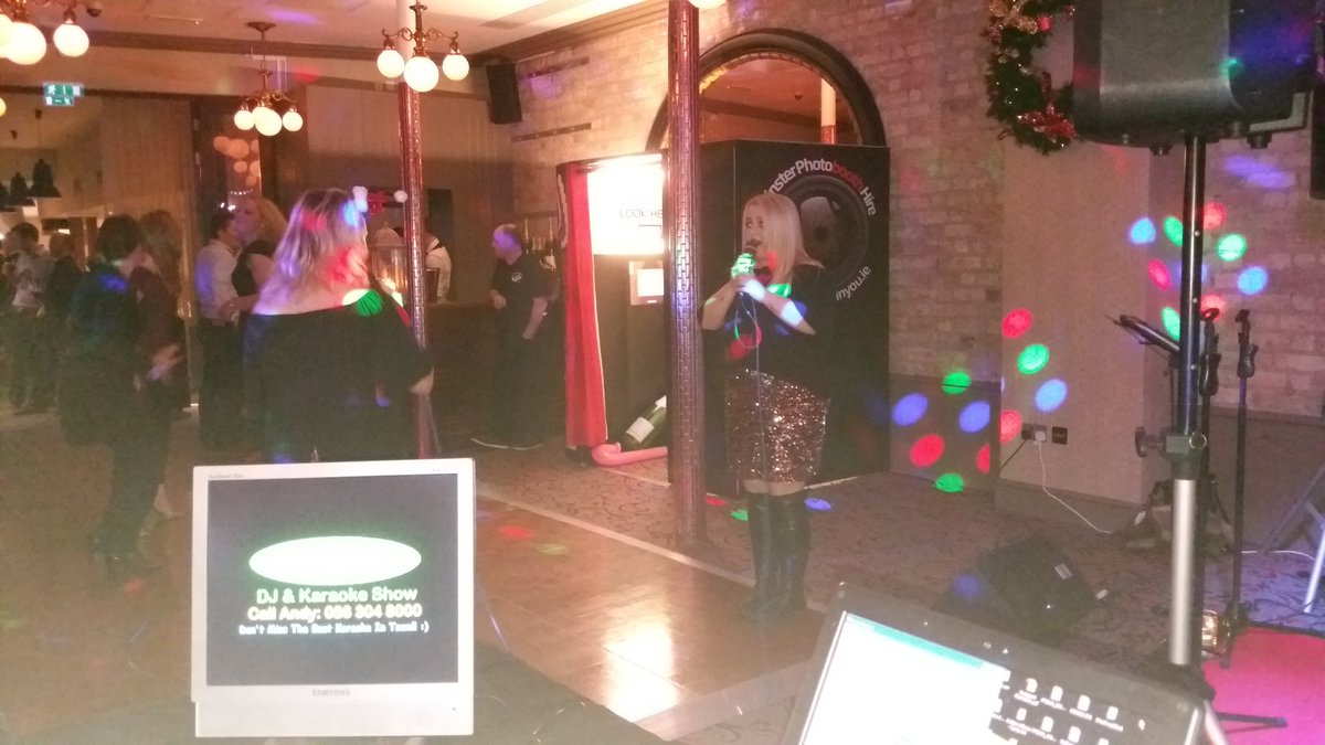 KJKitDJ's tweet photo. My twitter friend @SistersOfSound1 performing with me #kjkit Andy in @Trinity_City #dublin for @Pfizer_Ireland #xmas #party!!! @KJKitDJ https://t.co/sWe2nTWdko