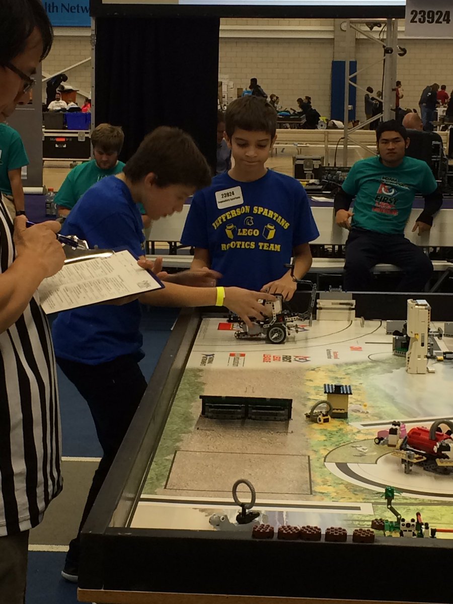 angeluecke's tweet photo. Good times at #FLLState. @wcs_jefferson https://t.co/g2nioi4eSf