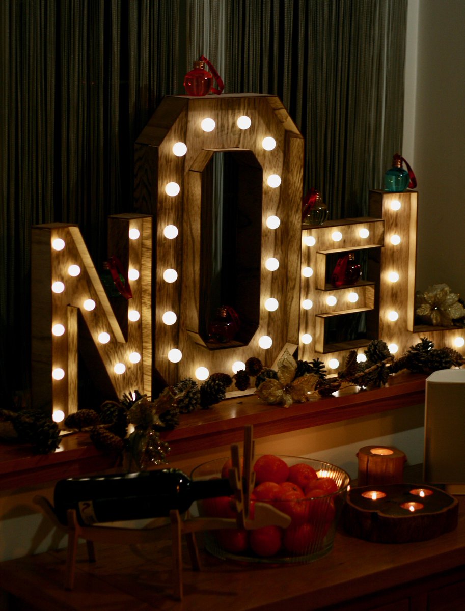 Debbie's tweet image. Thanks for the spirit of Christmas, @pickeringsgin! #GinBaubles