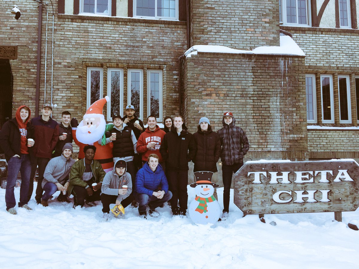 Braving the cold and supporting the community with #HolidayLane2016 #ThetaChiCares