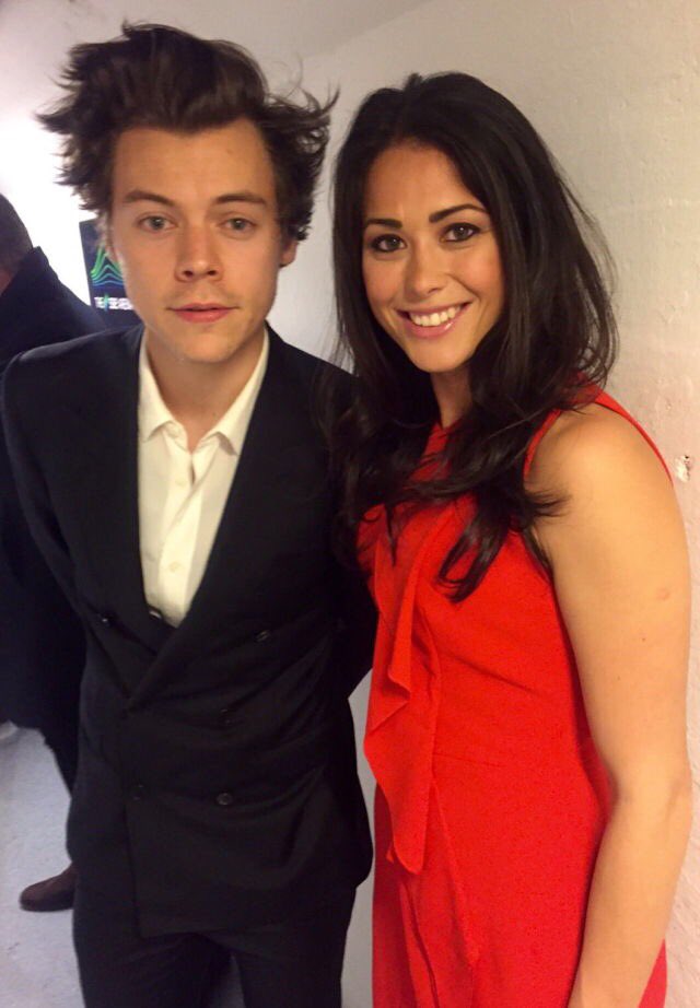 MundoDirectionL tweet picture