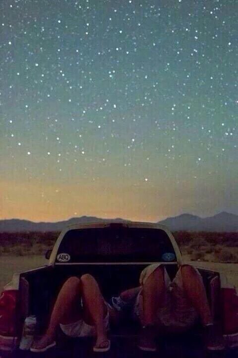 __Lxst's tweet image. find someone who appreciates the stars as much as you do