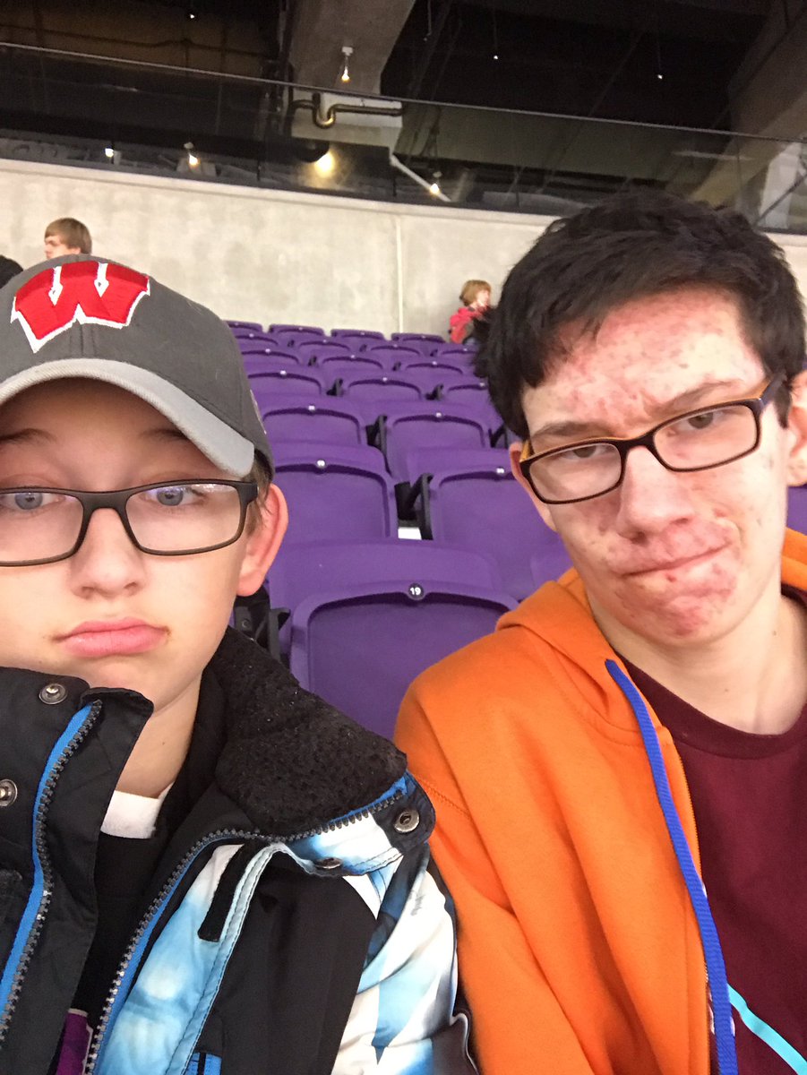 32Gamerbyt's tweet photo. #MonsterJam https://t.co/aJUUtJHs9p