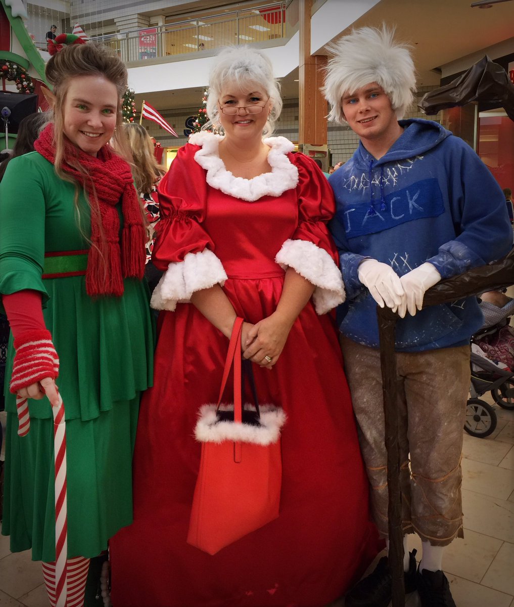 It finally got cold enough down here for Jack Frost to leave the North Pole! We all had to see how Santa was doing talking to the littles!