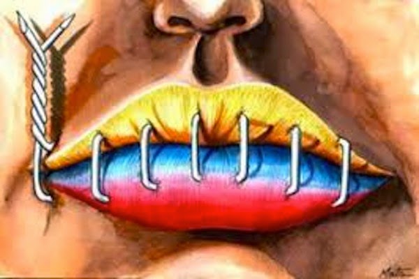 AlejandroVespa's tweet photo. Twittazo
Mas de 300 casos d violaciones a la libertad de expresión opinión y pensamiento solo en 2016 #SosDDHHVenezuela https://t.co/B87etpnXfY