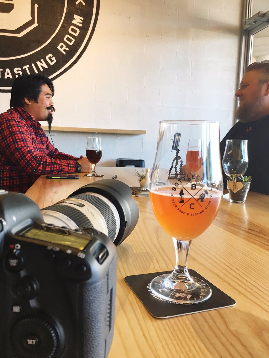 Jsheaphoto22's tweet photo. Well I never have to worry about an uptight @hrgrowler shoot, that's for sure👌🏼#beer #vabeach https://t.co/C24yRm5Jrr