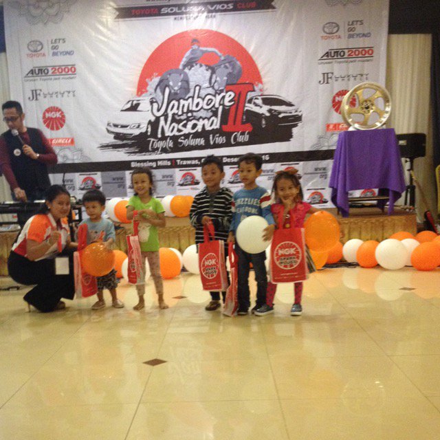 Terima kasih panitia #tsvcjamnas2016 anak2 pun turut senang kebagian hadiah lomba joget <a href="/ToyotaID/">Toyota Indonesia</a> <a href="/SolunaViosClub/">ToyotaSolunaViosClub</a>
