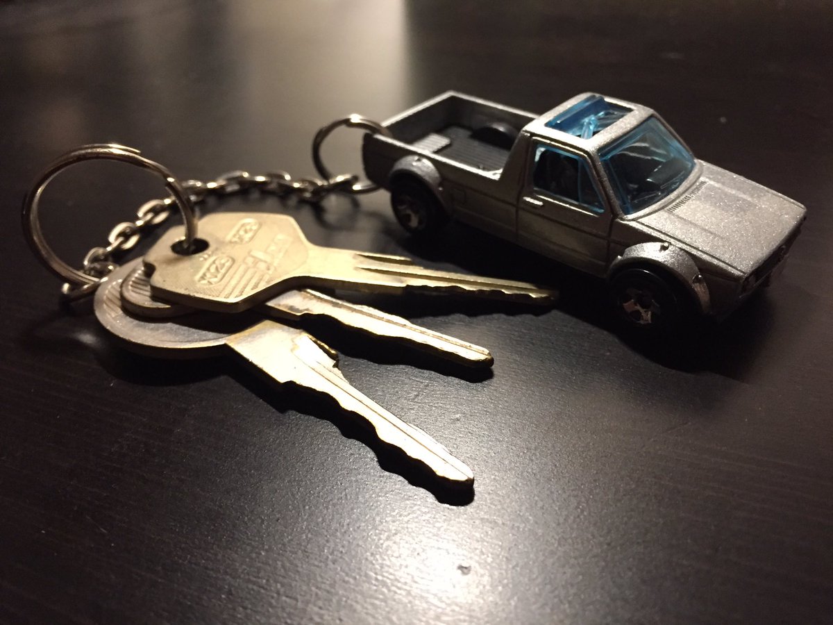 RabbitRebuild's tweet image. "Babe, grab the keys to the bunny"

"Which ones are th- GOT EM!"

@Volkswagen #Rabbit