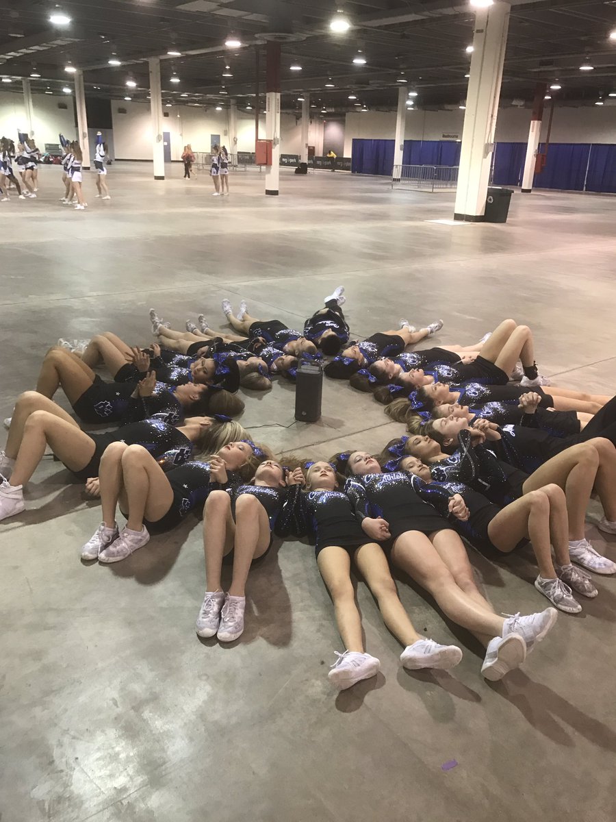 Getting in the zone <a href="/CheerPower_ACP/">American Cheer Power</a> #cacrystalcats1617