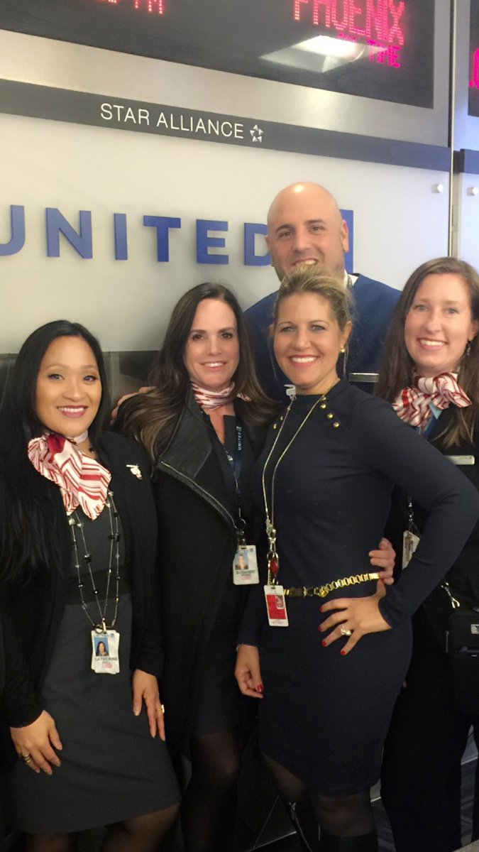 PalleroOneida's tweet photo. @weareunited @united #UnitedIAH We rock !!!! https://t.co/TB7rUpgxxW