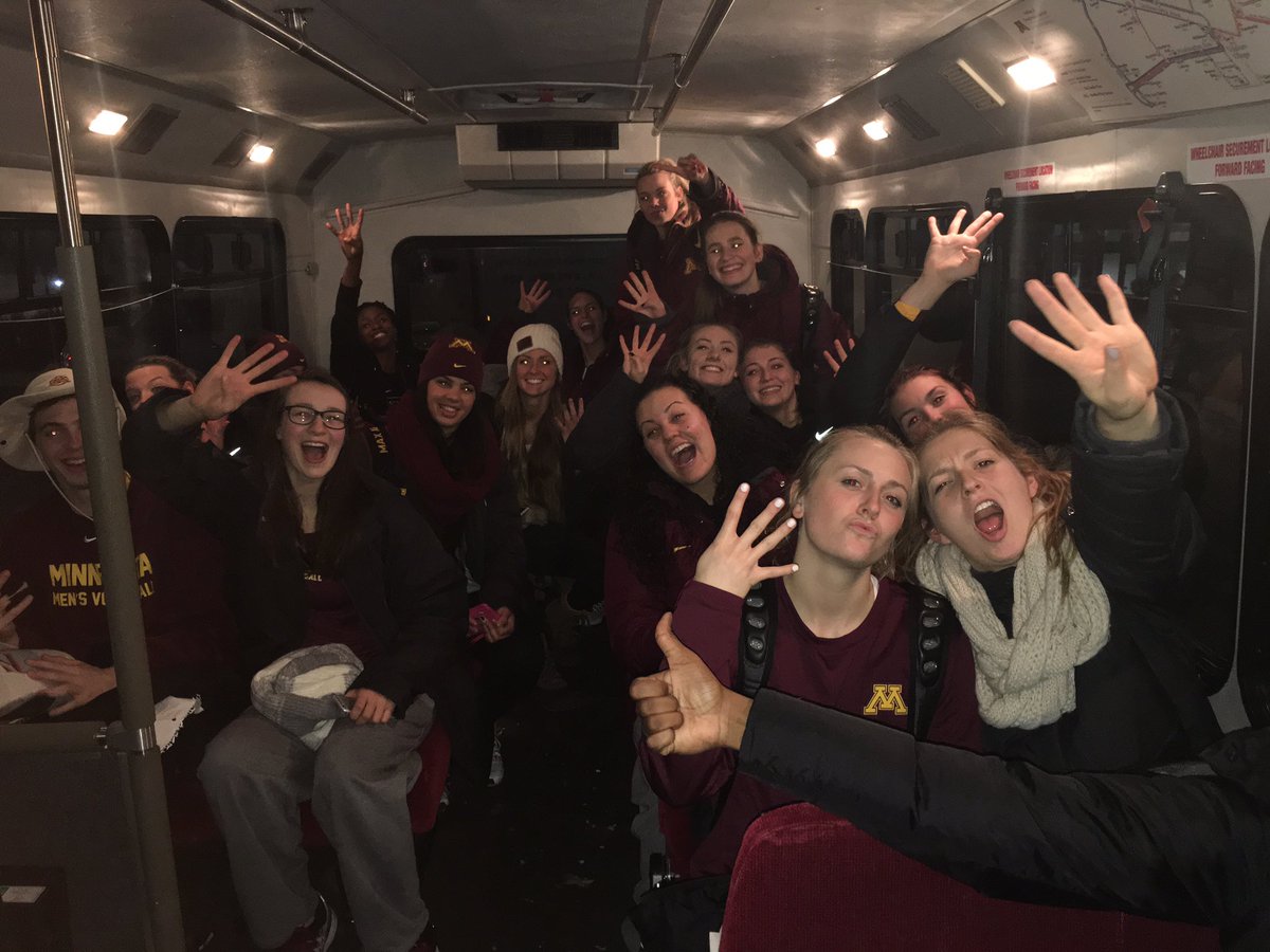 GopherVBall's tweet photo. This group is going to the Final Four!! 🙌 https://t.co/YZROgG9joJ