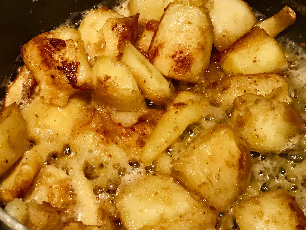 Roasting parsnips for our revolutionary turkey pie for tomorrows #NQ   <a href="/_makersmarket/">Makers Market</a> at 1.47am  I always say #freshisbest