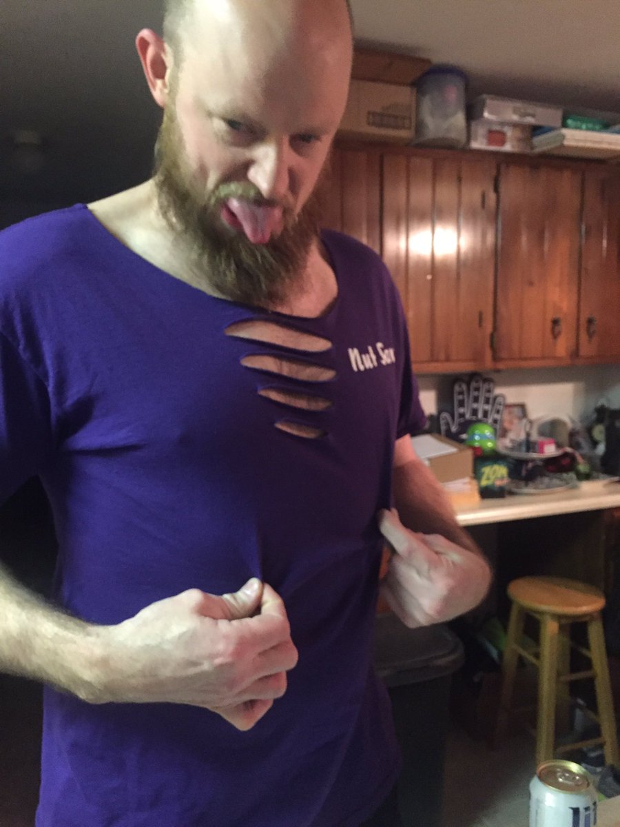 sharksbopo's tweet image. @boposkinny @BoPoDogs @leisurebopo @yahtzeebopo @Saucy__Posse ...team bonding? #BoPoX #neversleep