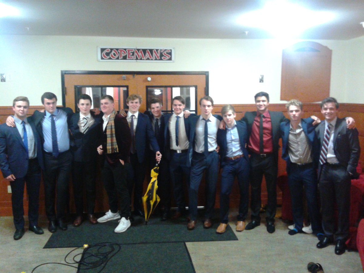 CopemansHouse's tweet photo. Copeman's grade 12s looking sharp for Snowfest. https://t.co/pNEhKSIYRa