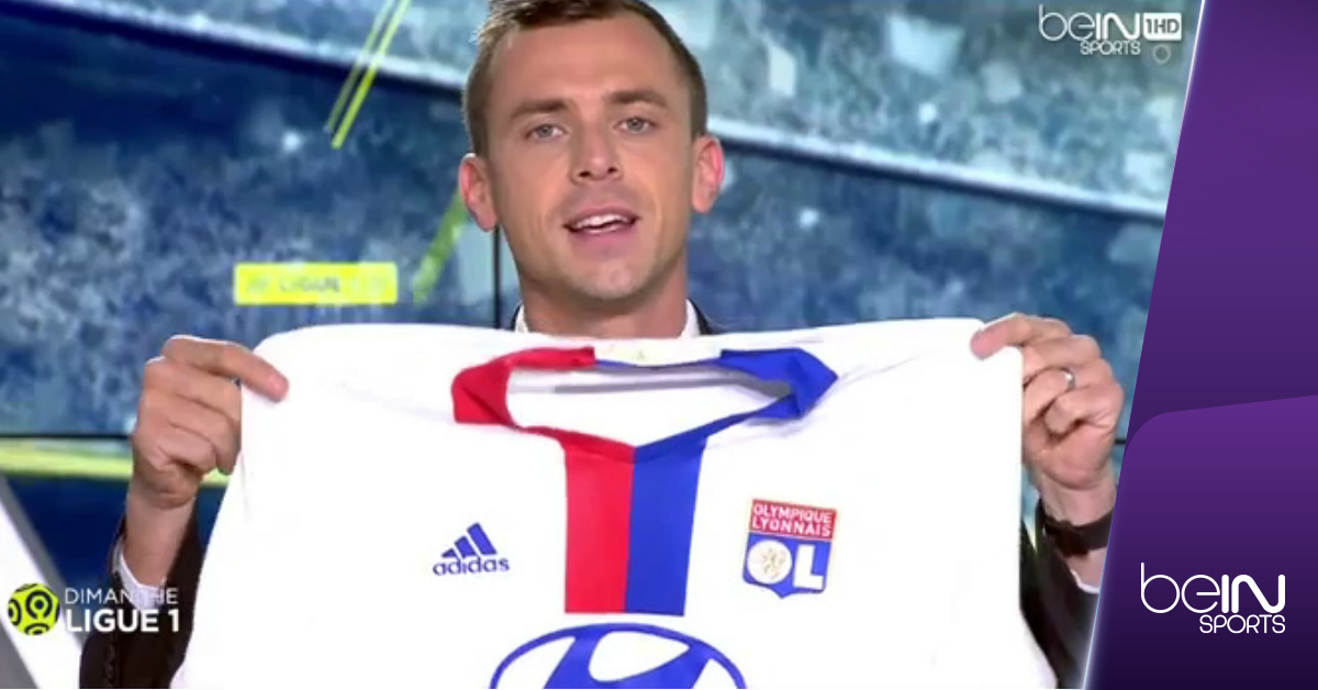 beinsports_FR's tweet photo. RT ce message et tentez de gagner ce maillot de l'OL / Follow @beinsports_FR pour jouer #DL1 https://t.co/bG6oPVii8Z