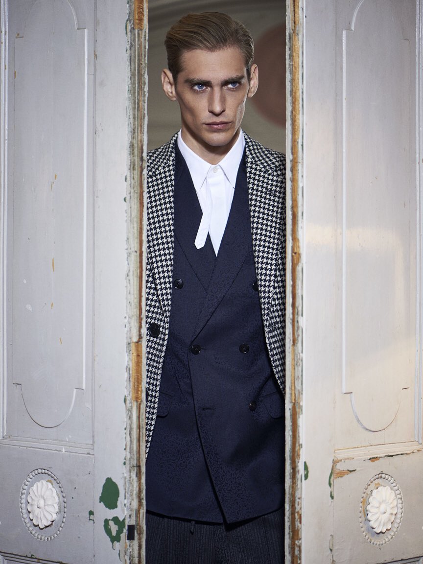 MrJakeWalters's tweet photo. 'The Servant'... New work @therakeonline @styleanderror @joemillshair #jeremydufour #NewWork #jakewalters https://t.co/cESzG35ZKW